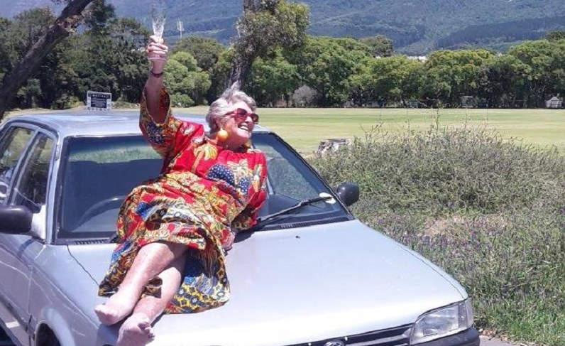 Africa Cape Town Granny Sets Off Across Africa In Snazzy 20 Year Old Tracy 